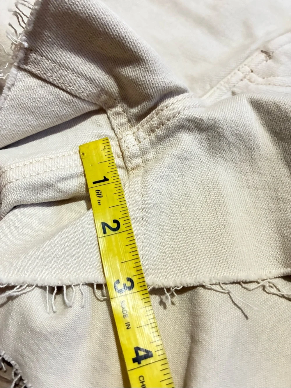 Old Navy Sky-hi A-line 3” denim short Ecru Size 12 Hidden button fly Raw hem NWT